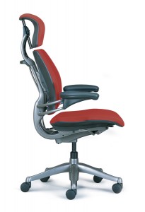 Humanscale Freedom side view